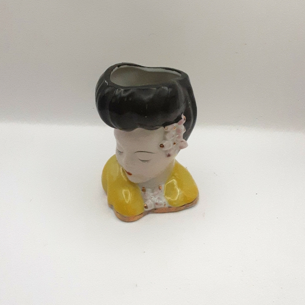 Vintage Glamour Girl Lady Head Vase Made in Japan 4"